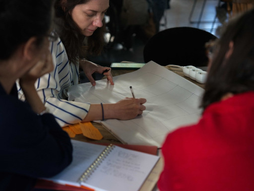 Working session © Théo Sixou