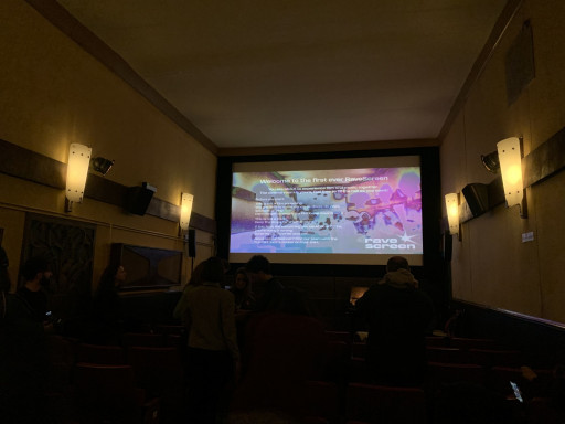 Expérience We Are Ravescreen ©Futura Cinema