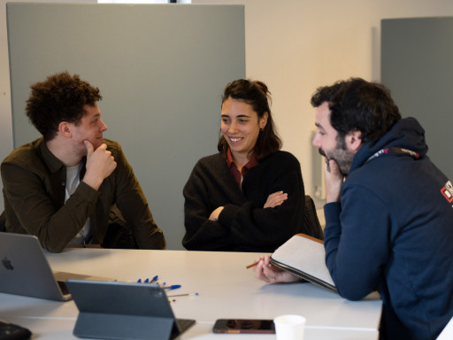 Travail en équipe ©Louise Mollier-Sabet