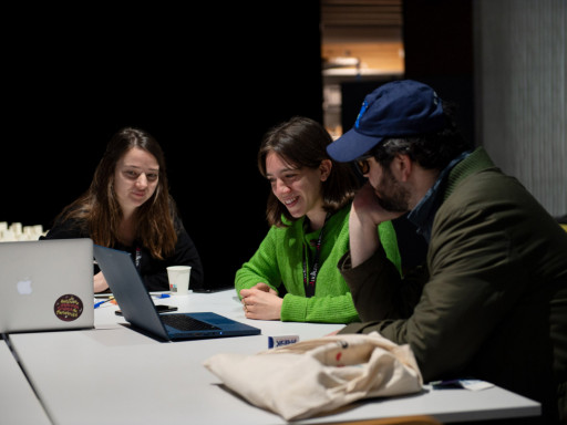 Travail en équipe ©Louise Mollier-Sabet